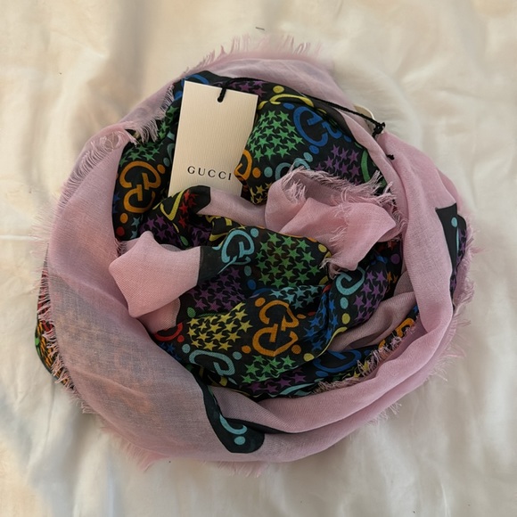 NEW GUCCI Psychedelic GG Scarf - Picture 3 of 8